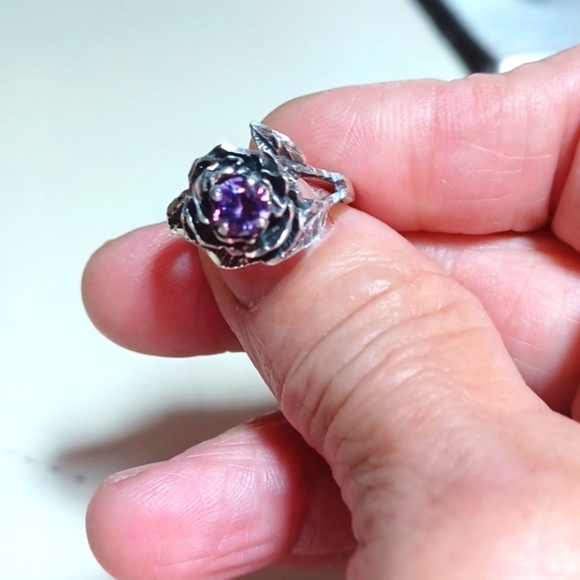 Womans Sterling Silver Celtic 1 Carat Amethyst Tublar Rose Purple Ring 6.5 - Picture 3 of 8